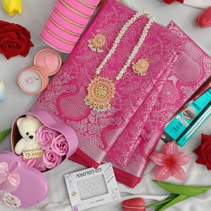 কাঞ্জিপুরাম সফট সিল্ক কাতান শাড়ি